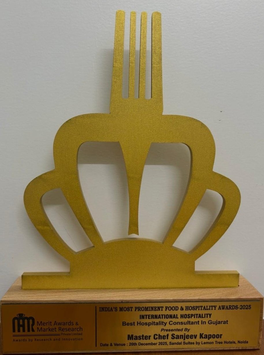 Award Trophy 2025